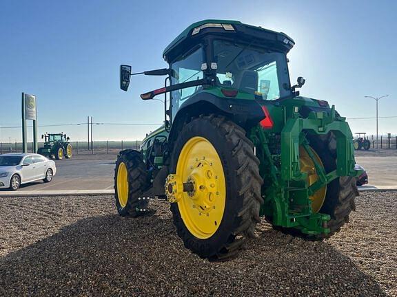 Image of John Deere 8R 340 equipment image 2