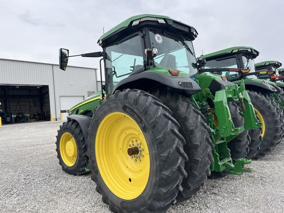 Image of John Deere 8R 340 equipment image 4