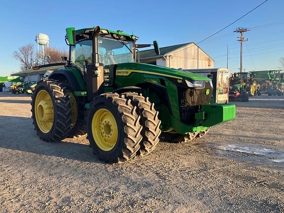 Image of John Deere 8R 340 equipment image 2