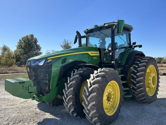 2023 John Deere 8R 340 Equipment Image0