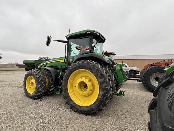 Image of John Deere 8R 340 equipment image 3