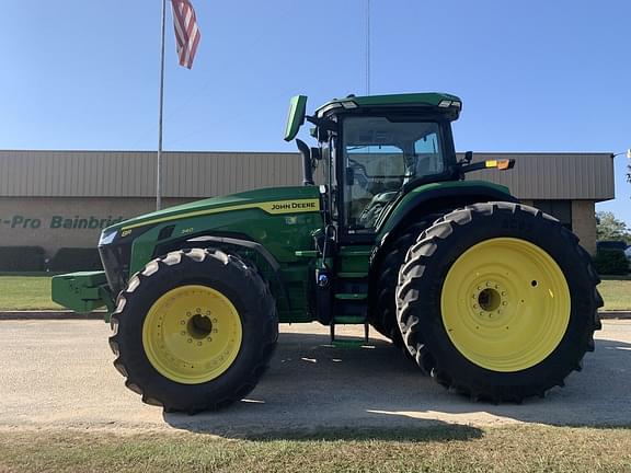 Image of John Deere 8R 340 equipment image 2