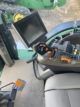 Image of John Deere 8R 340 equipment image 3