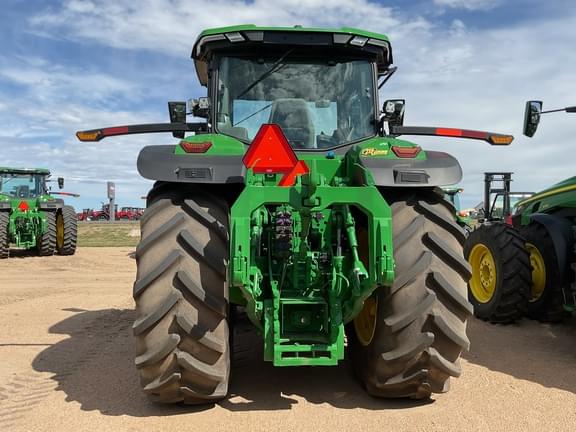 Image of John Deere 8R 340 equipment image 4