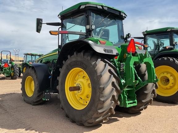 Image of John Deere 8R 340 equipment image 3