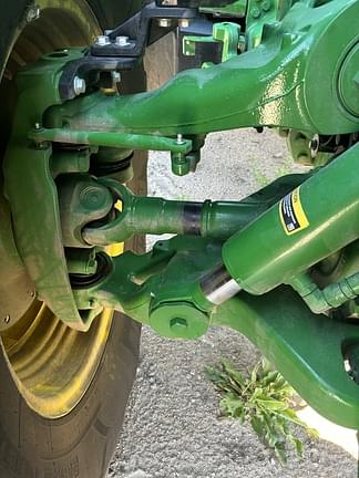 Image of John Deere 8R 340 equipment image 3