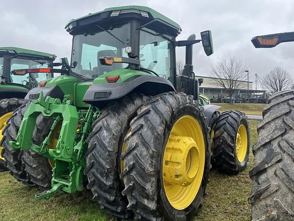 Image of John Deere 8R 340 equipment image 2