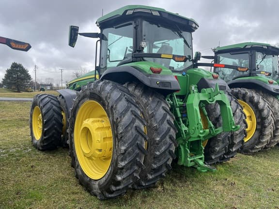 Image of John Deere 8R 340 equipment image 4