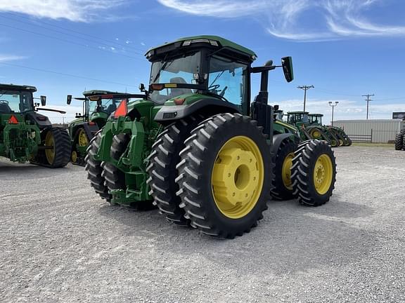 Image of John Deere 8R 340 equipment image 4