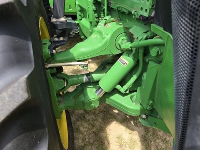 Image of John Deere 8R 340 equipment image 3