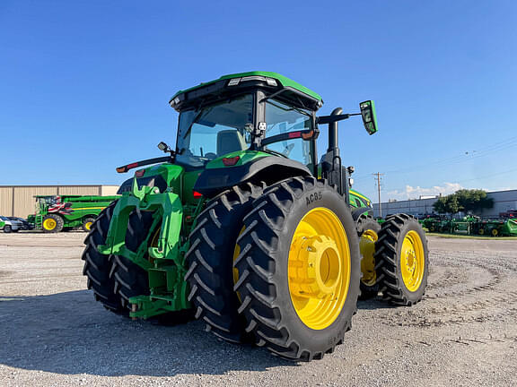 Image of John Deere 8R 340 equipment image 4