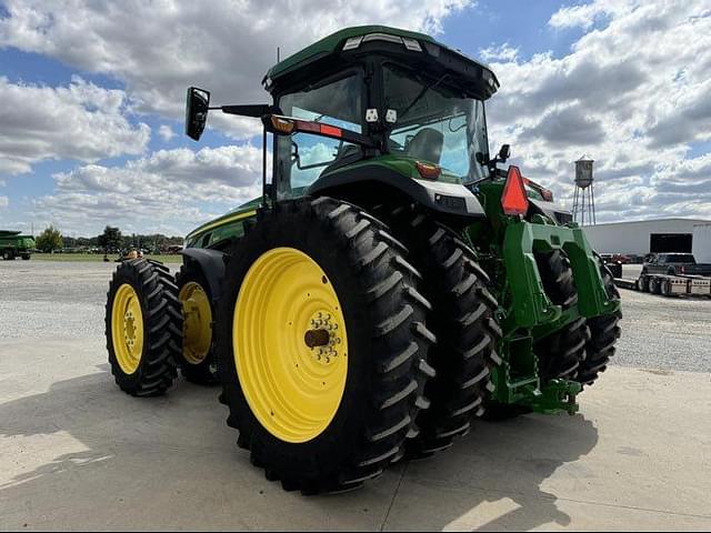 Image of John Deere 8R 340 equipment image 2