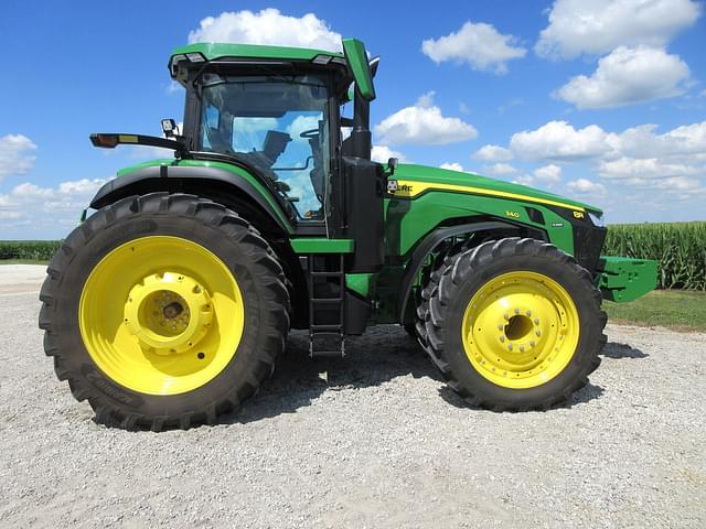 Image of John Deere 8R 340 equipment image 3