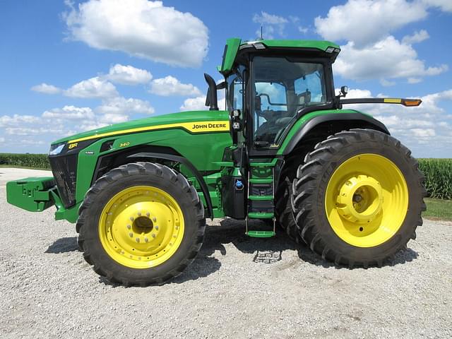 Image of John Deere 8R 340 equipment image 1