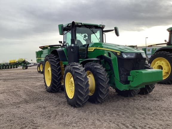 Image of John Deere 8R 340 equipment image 2