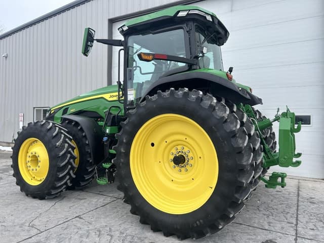 Image of John Deere 8R 340 equipment image 4