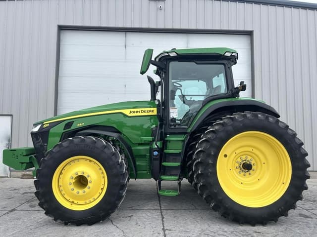 Image of John Deere 8R 340 equipment image 2