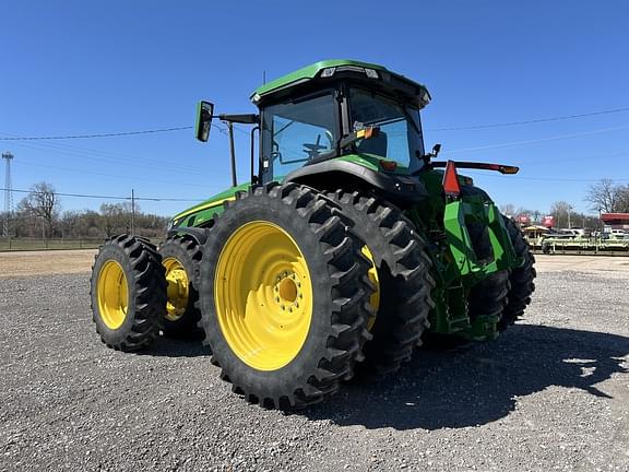 Image of John Deere 8R 340 equipment image 2