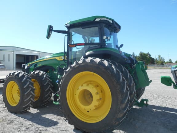Image of John Deere 8R 340 equipment image 3