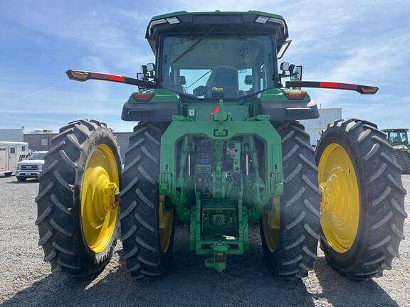 Image of John Deere 8R 340 equipment image 3