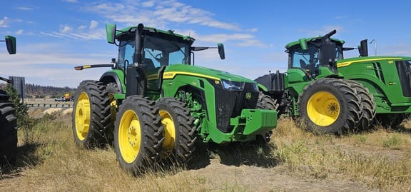 2023 John Deere 8R 340 Equipment Image0