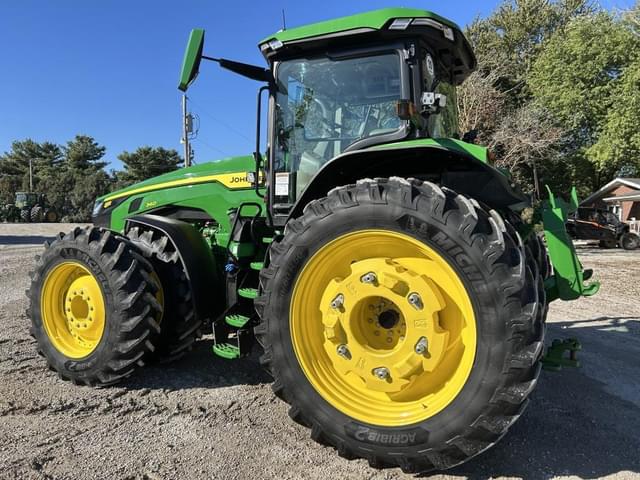 Image of John Deere 8R 340 equipment image 4
