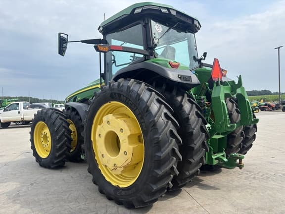 Image of John Deere 8R 370 equipment image 4