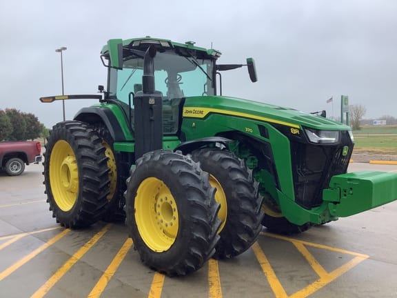 2023 John Deere 8R 370 Equipment Image0