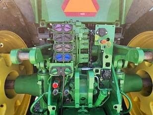 Main image John Deere 8R 370 15