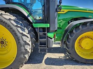 Main image John Deere 8R 370 21