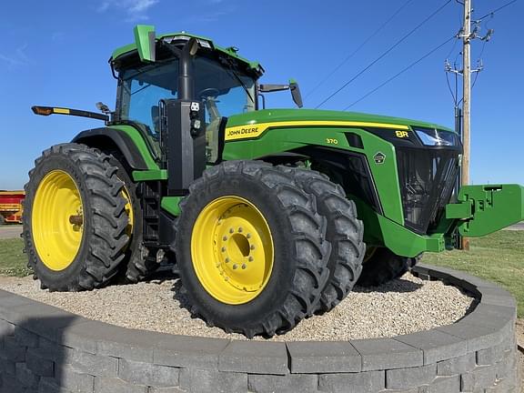 Image of John Deere 8R 370 equipment image 1