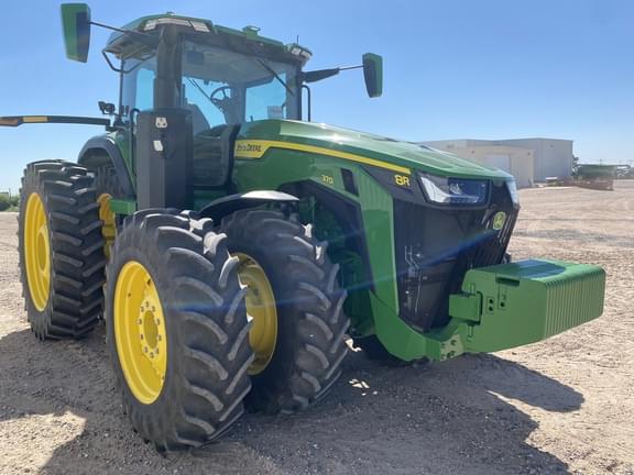 Image of John Deere 8R 370 equipment image 2