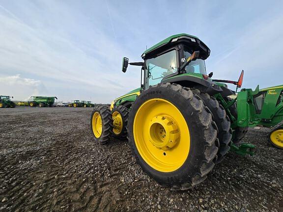 Image of John Deere 8R 370 equipment image 2