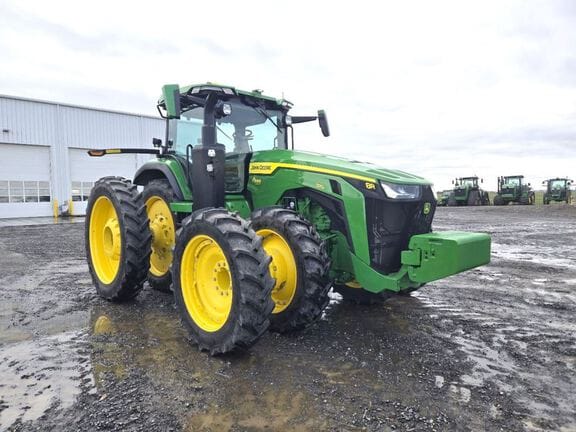 2023 John Deere 8R 370 Equipment Image0