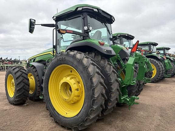 Image of John Deere 8R 370 equipment image 1