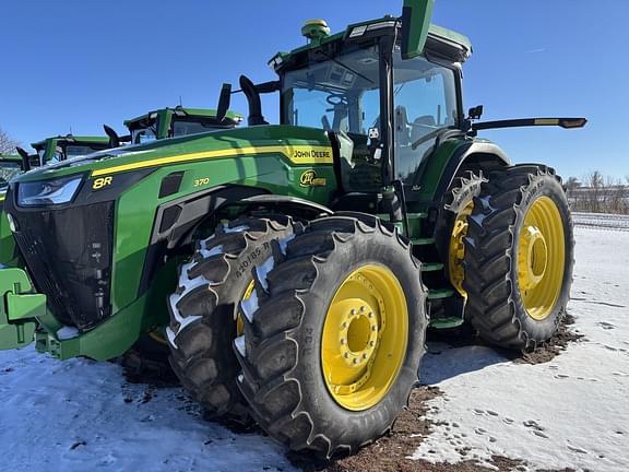 Image of John Deere 8R 370 equipment image 1