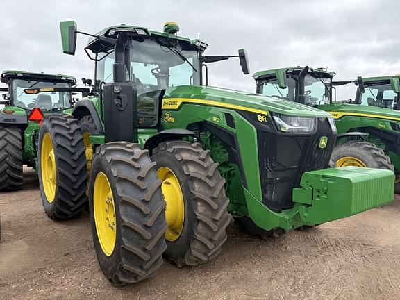 Image of John Deere 8R 370 equipment image 2