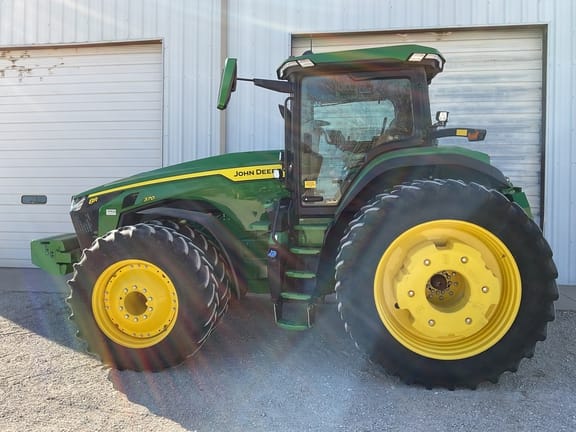 2024 John Deere 8R 370 Equipment Image0