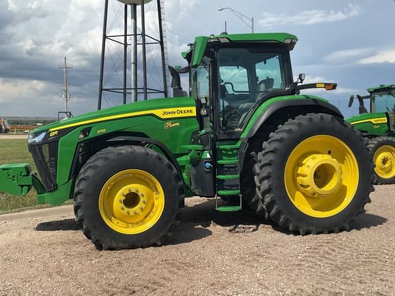 Image of John Deere 8R 370 equipment image 4