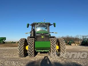 Main image John Deere 8R 370 5