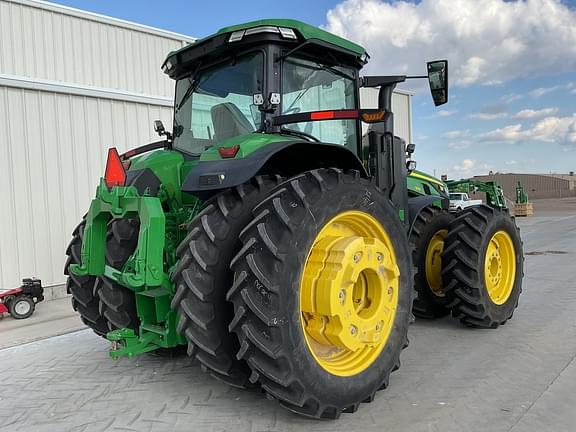 Image of John Deere 8R 370 equipment image 4