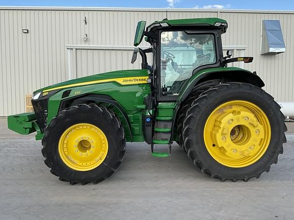 Image of John Deere 8R 370 equipment image 1