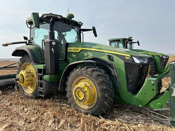 Image of John Deere 8R 370 Primary image