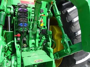 Main image John Deere 8R 370 9