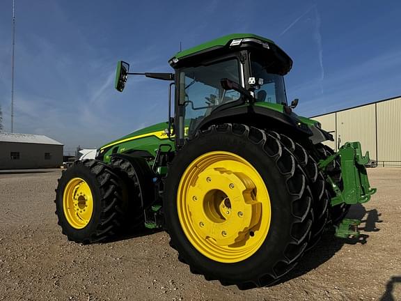 Image of John Deere 8R 370 equipment image 2