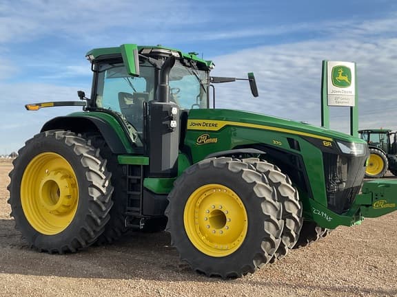 Image of John Deere 8R 370 equipment image 4