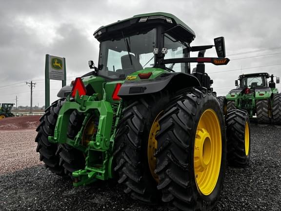 Image of John Deere 8R 370 equipment image 4