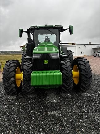 Image of John Deere 8R 370 equipment image 2