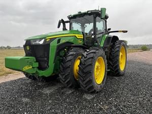 2023 John Deere 8R 370 Image