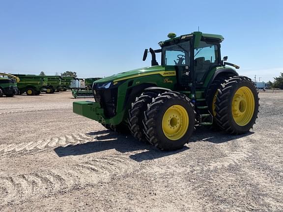 Image of John Deere 8R 370 equipment image 2